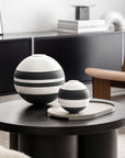 Iconic La Boule Black & White